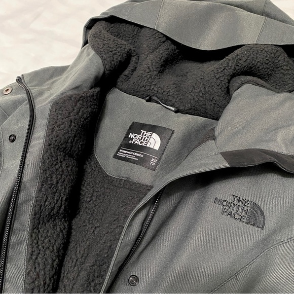 The North Face Women’s Firesyde Field Jacket - Picture 6 of 9